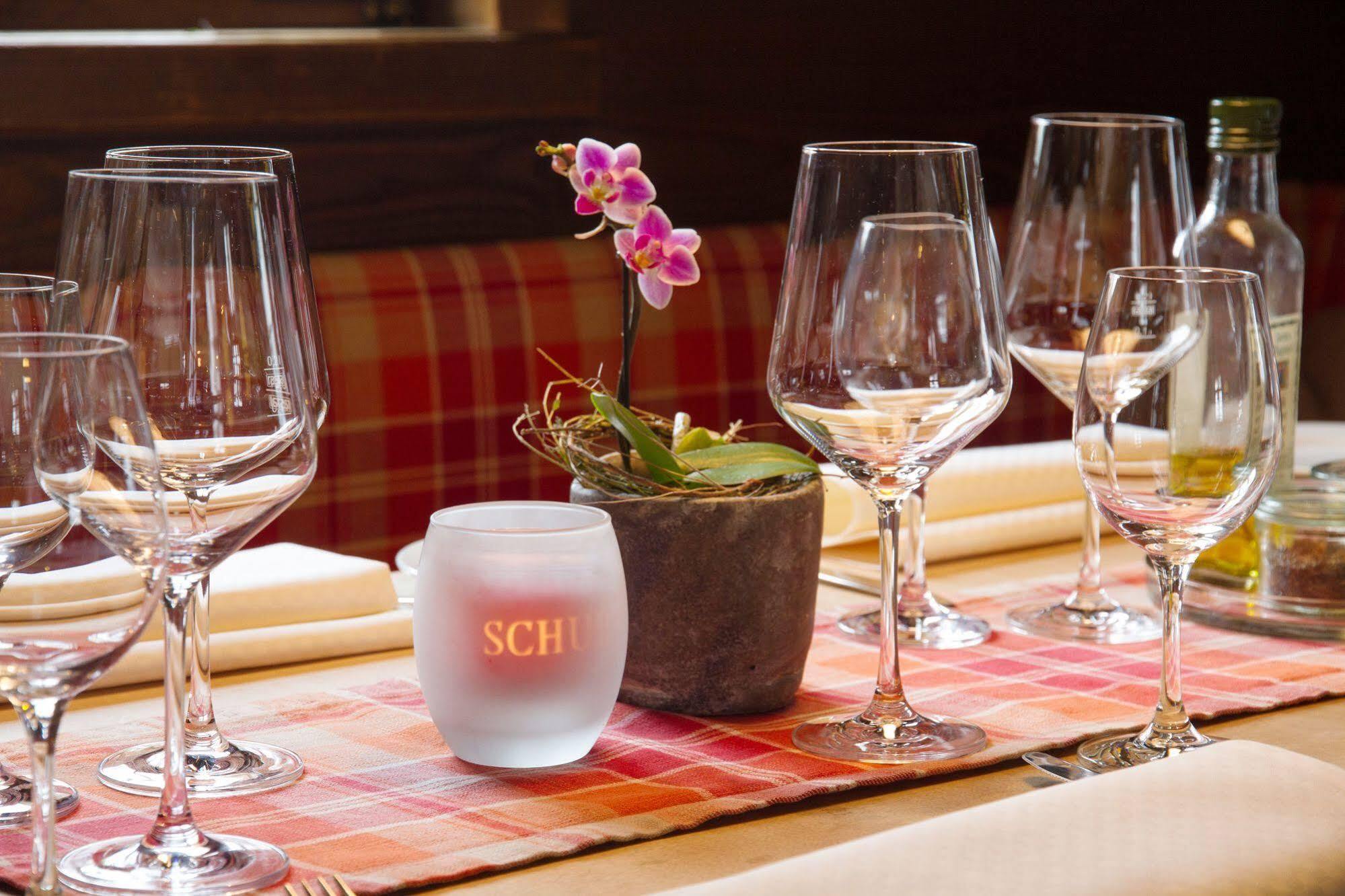 Romantik Hotel Schubert เลาเทอร์บาค ภายนอก รูปภาพ